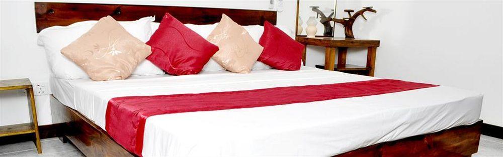 Isle Beach Inn Maldives Экстерьер фото