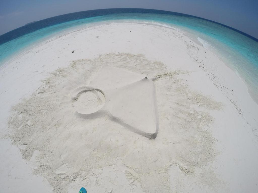 Isle Beach Inn Maldives Экстерьер фото