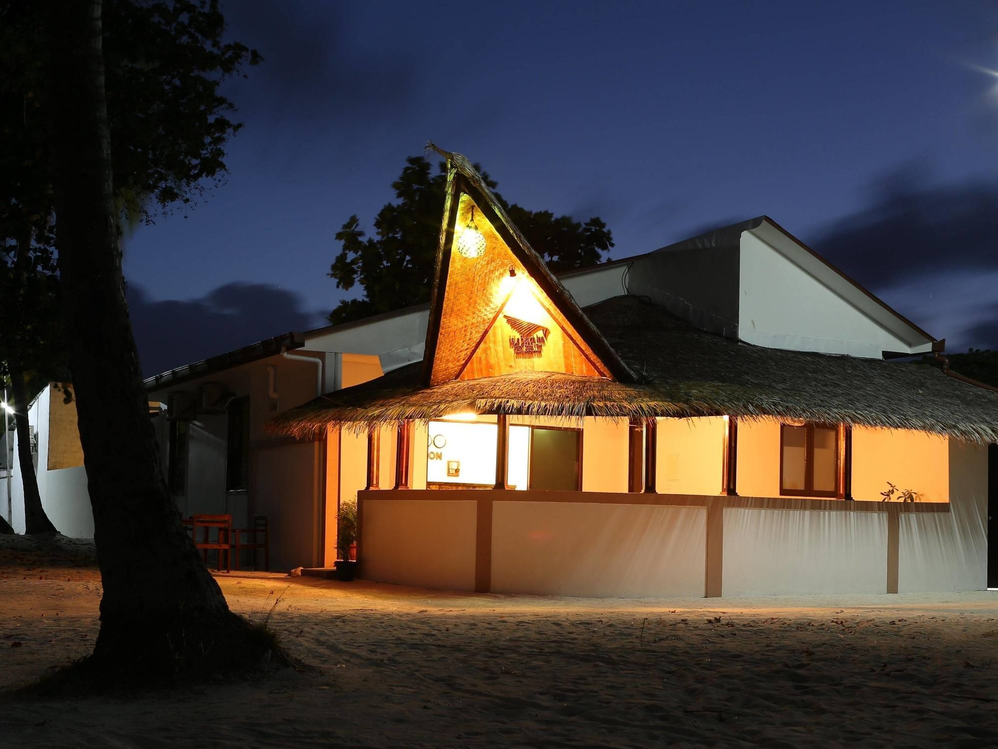 Isle Beach Inn Maldives Экстерьер фото